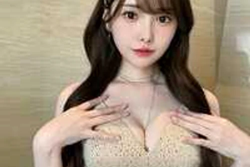 Diễn viên Arina Hashimoto